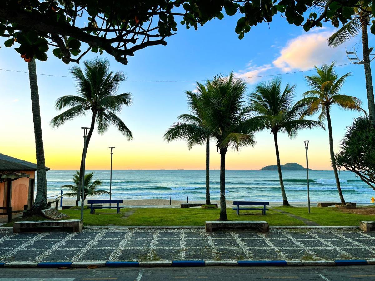 Frente Pro Mar - B - Praia Do Tombo - Beachfront Lägenhet Guarujá Exteriör bild